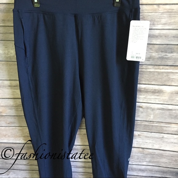 NWT TRNV LULULEMON REJUVENATE CROP TRUE NAVY BLUE - Picture 2 of 5